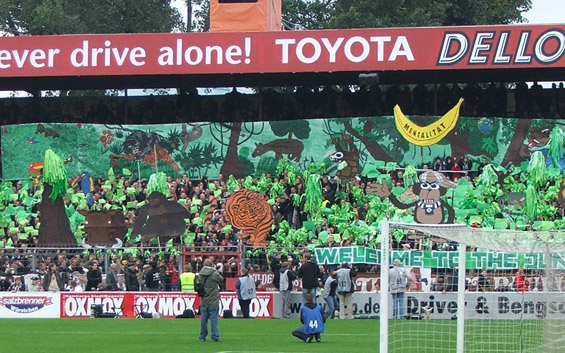 Beim Derby gegen den HSV II in der Saison 2006/2007 warf USP der Chosen Few mangelnde Mentalität vor.<br />    <button type=