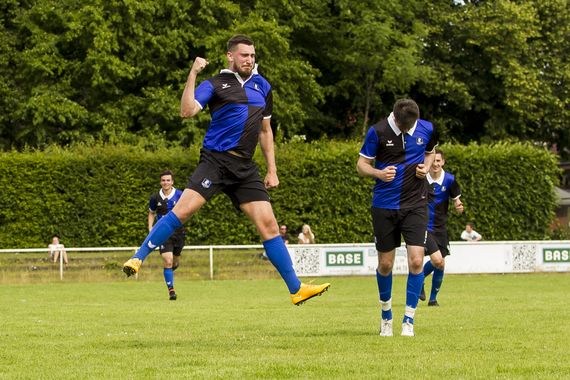 Björn Naruhn erzielte das erste Tor in der Vereinsgeschichte des HFC Falke e.V. Bild: Patrick Franck