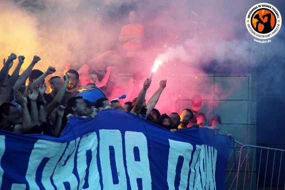 Protest der Bad Blue Boys gestern vorm Stadion<br />Bild: Unterwegs in Sachen Fußball – www.uisf.de“><figcaption>Protest der Bad Blue Boys gestern vorm Stadion<br />Bild: Unterwegs in Sachen Fußball – www.uisf.de</figcaption></figure>
            </div>

                    </article>

                <section class=