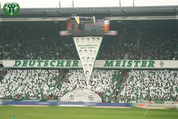 Choreografie der Wanderers beim Heimspiel gegen Mönchengladbach<br />    <button type=