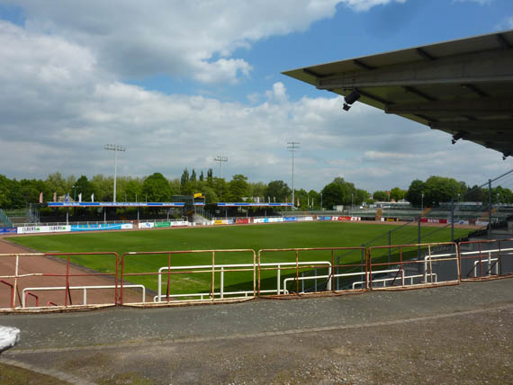 Vor Anpfiff des Testspiels im Preußen-Stadion kam es zu dem Angriff<br />    <button type=