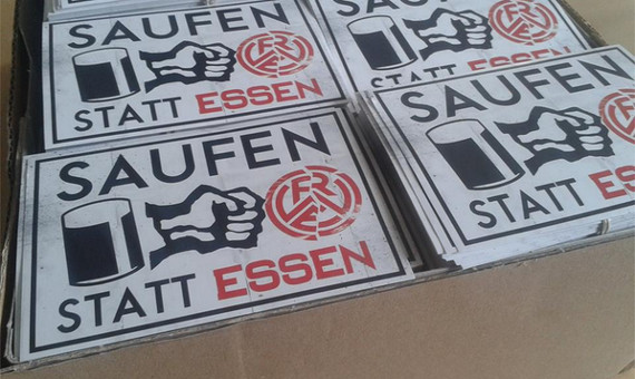 Die Aufkleber der Hypers. Bild: Hypers 2001