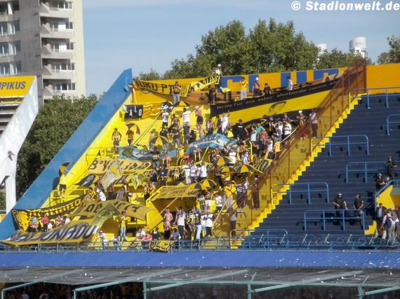 Die Fans aus Bahia Blanca profitieren und dürfen am Wochenende nach Buenos Aires zum Spiel bei Arsenal<br />    <button type=