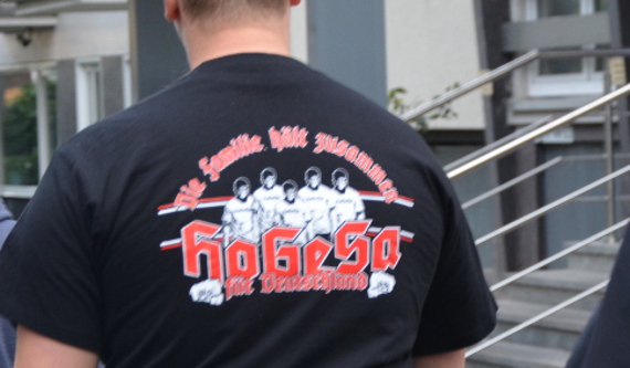 Die Angreifer sollen zuvor an der HoGeSa Demonstration teilgenommen haben<br />    <button type=