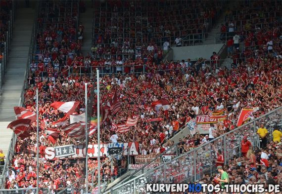 Hier soll ein Böller gezündet worden sein<br />    <button type=