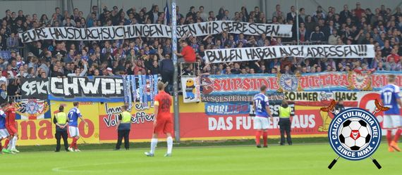 Spruchband der Holstein Fans beim Heimspiel gegen Rostock. Bild: Calcio-Culinaria.de