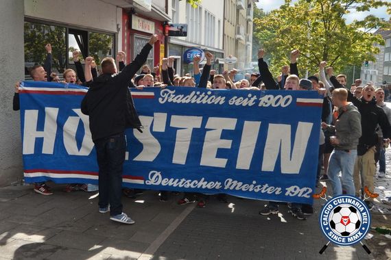 Holstein Kiel Fans kommen in Münster umsonst ins Stadion<br />    <button type=