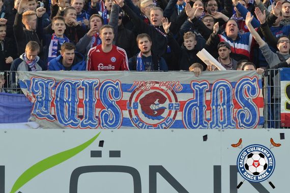 Die Supside Zaunfahne beim Spiel in Münster<br />    <button type=