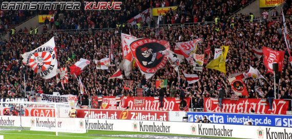 VfB Stuttgart Fans beim Heimspiel gegen Augsburg<br />    <button type=