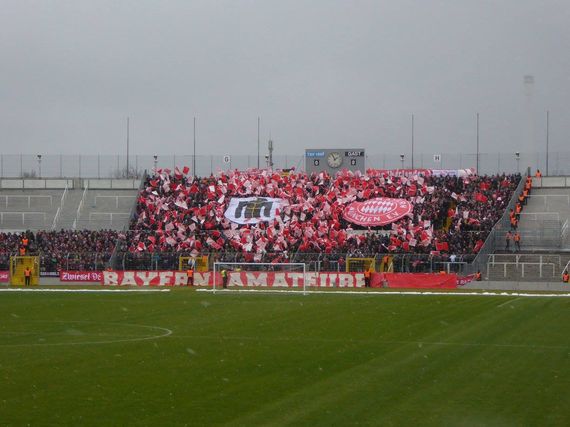 Die Choreografie der FC Bayern Fans. Bild: Würzburger Expertenrunde