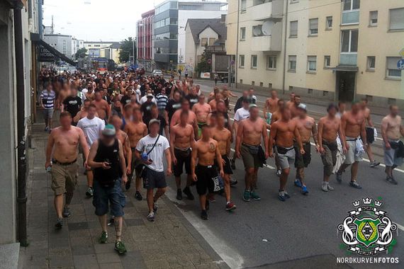 Der Mönchengladbacher Mob in Darmstadt<br />    <button type=