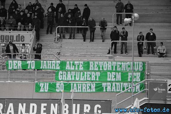 Das neue Banner der Ultra Bande Karl-Marx-Stadt<br />    <button type=