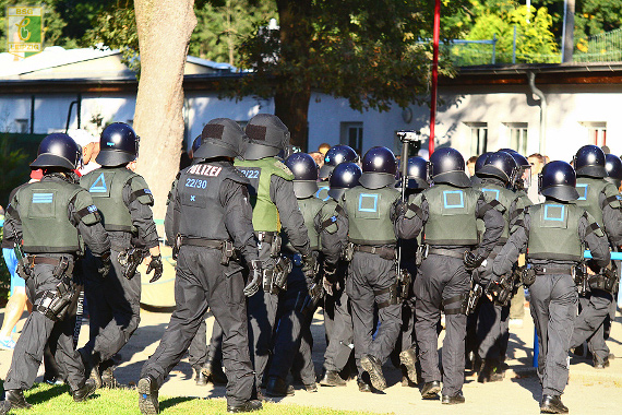 Polizeieinsatz am 28.09.2013 in Zwenkau<br />    <button type=