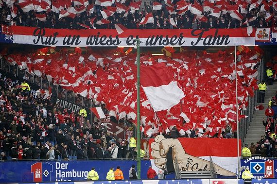 Choreografie der Boyz Köln beim letzten Gastspiel in Hamburg<br />    <button type=