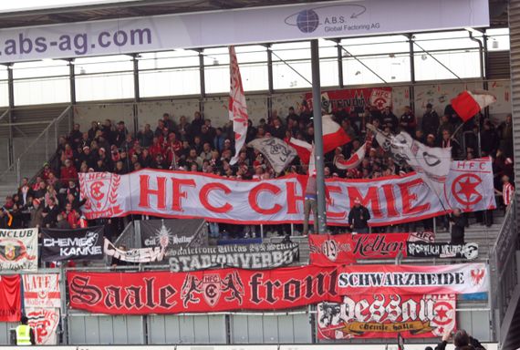 Auch für die Hallescher FC Fans war es das erste Spiel nach einem runden Geburtstag<br />    <button type=