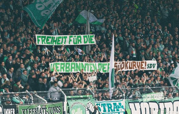 Solispruchband für die Südkurve des FC St. Pauli<br />    <button type=