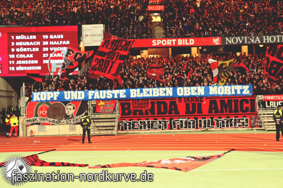 Spruchband der Banda die Amici<br />    <button type=