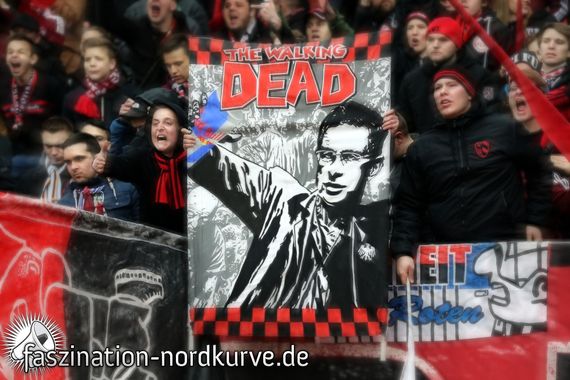Nürnberg Fans sehen sich im Kampf gegen Zombies<br />    <button type=