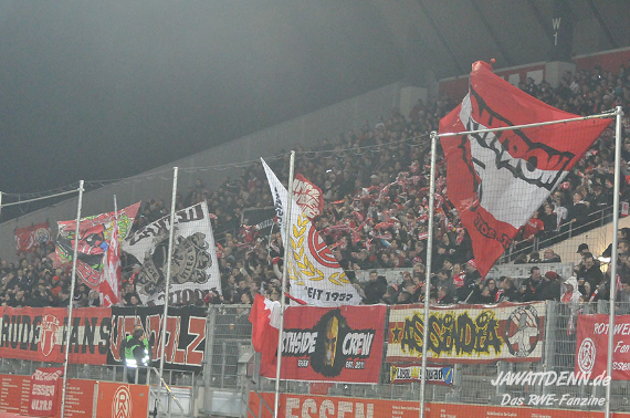 Die Westtribüne soll am Donnerstag leer bleiben<br />    <button type=