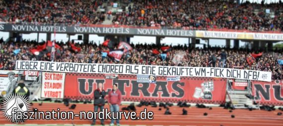 Spruchband der Ultras Nürnberg beim Heimspiel gegen den FSV Frankfurt<br />    <button type=