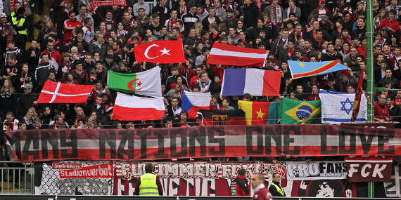 Bis zum 15. September 2016 können sich FCK-Fans um den Preis bewerben<br />    <button type=
