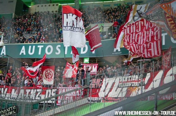 Die Mainzer Fanszene beim letzten Gastspiel in Wolfsburg<br />    <button type=