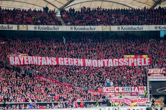Plakat im Gästeblock<br />    <button type=