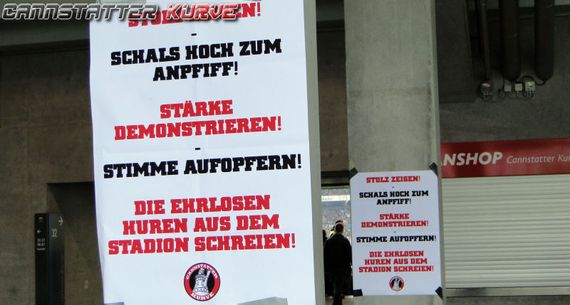 Plakate in der Cannstatter Kurve<br />    <button type=
