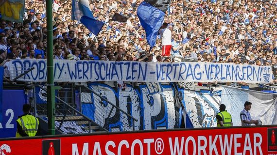Poptown forderte neuen Vertrag für Drobny<br />    <button type=
