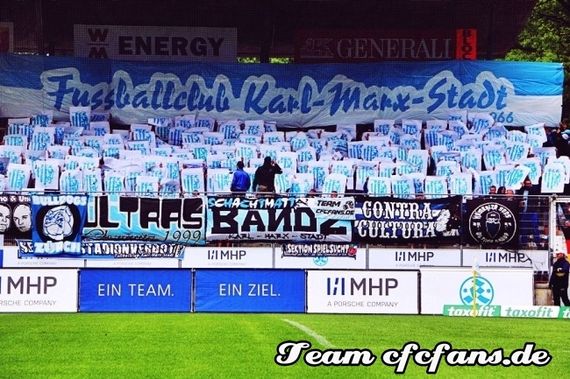 Die Choreografie der CFC-Fans.<br />    <button type=