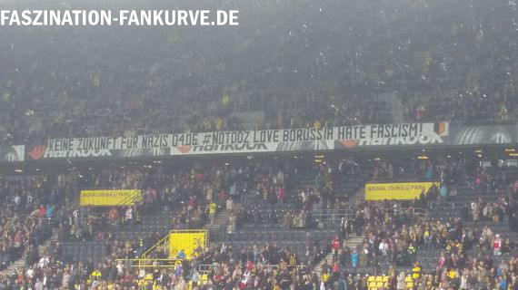 Das Spruchband gegen den rechten Aufmarsch<br />    <button type=