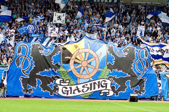 Wie jedes Jahr steht wieder die X-Tausend Aktion im Grünwalder Stadion an.<br />    <button type=