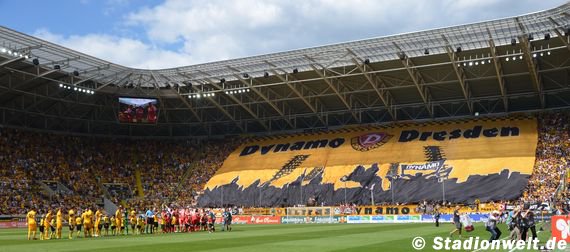 Mehr als 17.000 Dauerkarten will Dynamo nicht verkaufen<br />Bild: Faszination Fankurve”><figcaption>Mehr als 17.000 Dauerkarten will Dynamo nicht verkaufen<br />Bild: Faszination Fankurve</figcaption></figure>                </div>
                
                <!-- 5) Stellungnahme: rote Überschrift (wie alte Site), Fließtext nur im Kasten #F4F4F4 -->
                
                <!-- 6) Werbung 2 -->
                <div class=
