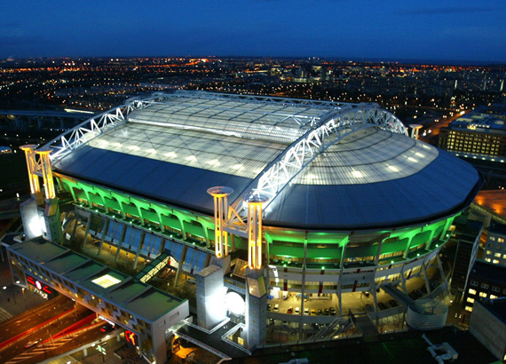 <br />Bild: Amsterdam ArenA“><figcaption>Bild: Amsterdam ArenA</figcaption></figure>
            </div>

                    </article>

                <section class=