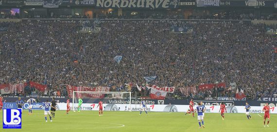 Geklaute Materialien in der Nordkurve. Bild: Sport Picture UB