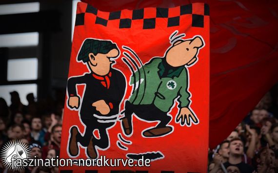 Doppelhalter der Ultras Nürnberg gegen Fürth.<br />Bild: Faszination-Nordkurve.de”><figcaption>Doppelhalter der Ultras Nürnberg gegen Fürth.<br />Bild: Faszination-Nordkurve.de</figcaption></figure>
<figure><img decoding=