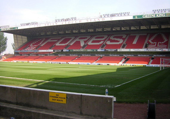 Der Einstieg von Red Bull in Nottingham soll vom Tisch sein.<br />Bild: Stephan Hoogerwaard“><figcaption>Der Einstieg von Red Bull in Nottingham soll vom Tisch sein.<br />Bild: Stephan Hoogerwaard</figcaption></figure>
            </div>

                    </article>

                <section class=