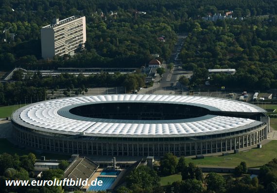 Im Olympiastadion in Berlin deckten Testpersonen Sicherheitslücken auf Bild: www.euroluftbild.de