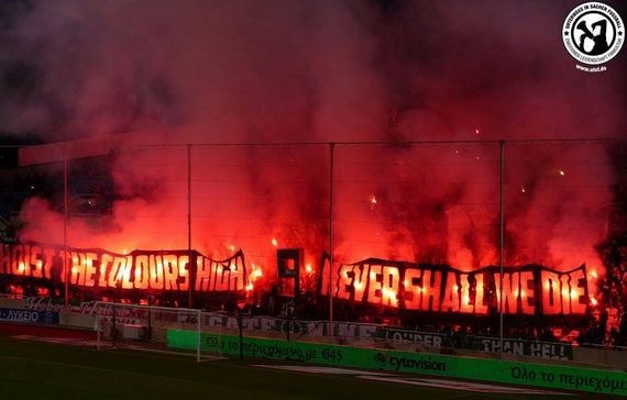 Pyroshow der APOEL Fans.<br />Bild: Unterwegs in Sachen Fussball – www.uisf.de“><figcaption>Pyroshow der APOEL Fans.<br />Bild: Unterwegs in Sachen Fussball – www.uisf.de</figcaption></figure>
            </div>

                    </article>

                <section class=