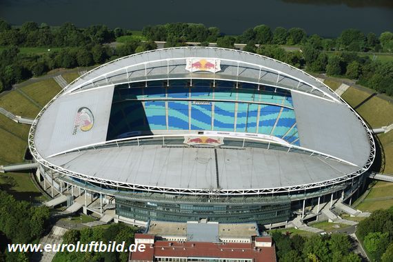 Am Sonntag werden 8.000 Rangers Fans in Leipzig erwartet.<br />Bild: Euroluftbild.de“><figcaption>Am Sonntag werden 8.000 Rangers Fans in Leipzig erwartet.<br />Bild: Euroluftbild.de</figcaption></figure>
            </div>

                    </article>

                <section class=