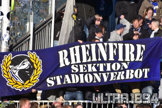 Gegen die vom DFB ausgesprochenen Stadionverbote gab es zuletzt Proteste.<br />Bild: ULTRA1894.de”><figcaption>Gegen die vom DFB ausgesprochenen Stadionverbote gab es zuletzt Proteste.<br />Bild: ULTRA1894.de</figcaption></figure>
<figure><img decoding=