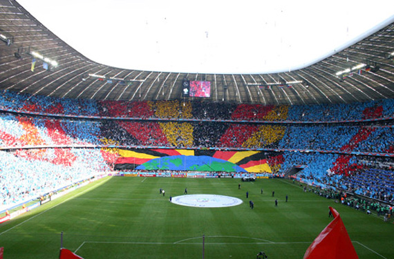 Eröffnungsspiel der WM 2006 in Deutschland. Bild: Faszination Fankurve
