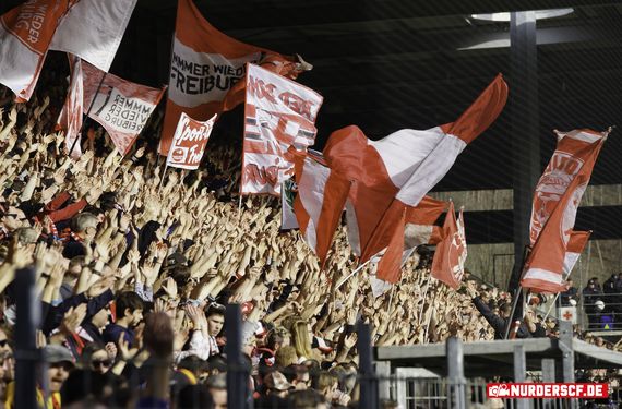 48 SCF-Ultras verpassten wegen Tageshausverboten das Spiel gegen Hoffenheim.<br />Bild: nur-der-scf.de”><figcaption>48 SCF-Ultras verpassten wegen Tageshausverboten das Spiel gegen Hoffenheim.<br />Bild: nur-der-scf.de</figcaption></figure>
                </div>
                
                <!-- YouTube (Meta-Feld) -->
                
            </div>
        </article>

                <script>
        (function() {
            var root = document.querySelector('.ff-single-news-gallery');
            if (!root) return;
            var slides = root.querySelectorAll('.ff-single-news-gallery-slide');
            var dots = root.querySelectorAll('.ff-single-news-gallery-dot');
            var prev = root.querySelector('.ff-single-news-gallery-prev');
            var next = root.querySelector('.ff-single-news-gallery-next');
            var n = slides.length;
            if (n < 2) return;
            var i = 0;
            function closeAllImgInfo() {
                root.querySelectorAll('.ff-fv-img-info-host.is-info-open').forEach(function(host) {
                    host.classList.remove('is-info-open');
                    var b = host.querySelector('.ff-fv-img-info-btn');
                    var p = host.querySelector('.ff-fv-img-info-panel');
                    if (b) b.setAttribute('aria-expanded', 'false');
                    if (p) p.setAttribute('aria-hidden', 'true');
                });
            }
            function show(idx) {
                closeAllImgInfo();
                i = ((idx % n) + n) % n;
                for (var s = 0; s < n; s++) {
                    if (s === i) slides[s].removeAttribute('hidden'); else slides[s].setAttribute('hidden', '');
                }
                for (var s = 0; s < dots.length; s++) {
                    dots[s].classList.toggle('is-active', s === i);
                    dots[s].setAttribute('aria-selected', s === i ? 'true' : 'false');
                }
            }
            if (prev) prev.addEventListener('click', function() { show(i - 1); });
            if (next) next.addEventListener('click', function() { show(i + 1); });
            for (var d = 0; d < dots.length; d++) {
                (function(di) { dots[di].addEventListener('click', function() { show(di); }); })(d);
            }
        })();
        </script>
        
        <!-- Kommentare -->
                <section class=