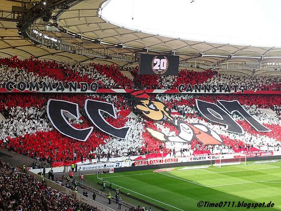 Die Choreografie zum 20. Geburtstag des Commando Cannstatt.<br />Bild: timo0711.blogspot.de”><figcaption>Die Choreografie zum 20. Geburtstag des Commando Cannstatt.<br />Bild: timo0711.blogspot.de</figcaption></figure>
<figure><img decoding=