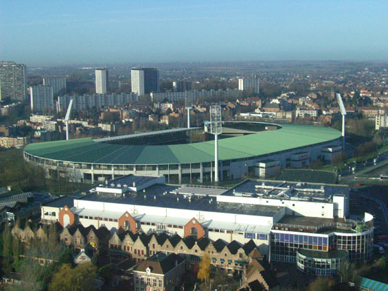 Seit dem Umbau im Jahr 1994 heißt das ehemalige Heysel-Stadion bis heute König-Baudouin-Stadion.<br />Bild: Stoffl“><figcaption>Seit dem Umbau im Jahr 1994 heißt das ehemalige Heysel-Stadion bis heute König-Baudouin-Stadion.<br />Bild: Stoffl</figcaption></figure>
            </div>

                    </article>

                <section class=