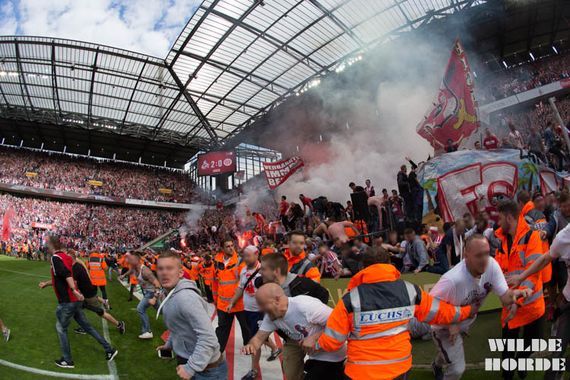 Nach den BVB- & vor den Werder-Fans halten die teilnehmenden Profis die Fans des 1. FC Köln für die besten der Liga. Bild: WH96.de