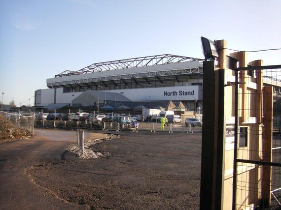 Die White Hart Lane wird umgebaut, doch der Club braucht noch weiteres Geld dafür.<br />Bild: Sascha Drenth“><figcaption>Die White Hart Lane wird umgebaut, doch der Club braucht noch weiteres Geld dafür.<br />Bild: Sascha Drenth</figcaption></figure>
            </div>

                    </article>

                <section class=