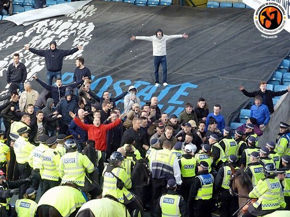 Über ein Drittel der Fans geht wegen hoher Eintrittspreise heute weniger ins Stadion.<br />Bild: Unterwegs in Sachen Fussball – www.uisf.de“><figcaption>Über ein Drittel der Fans geht wegen hoher Eintrittspreise heute weniger ins Stadion.<br />Bild: Unterwegs in Sachen Fussball – www.uisf.de</figcaption></figure>
            </div>

                    </article>

                <section class=