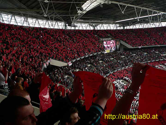 Der traditionelle Ligapokal in England verkommt zu einem Event für den asiatischen Markt.<br />Bild: Austria80.at“><figcaption>Der traditionelle Ligapokal in England verkommt zu einem Event für den asiatischen Markt.<br />Bild: Austria80.at</figcaption></figure>
            </div>

                    </article>

                <section class=