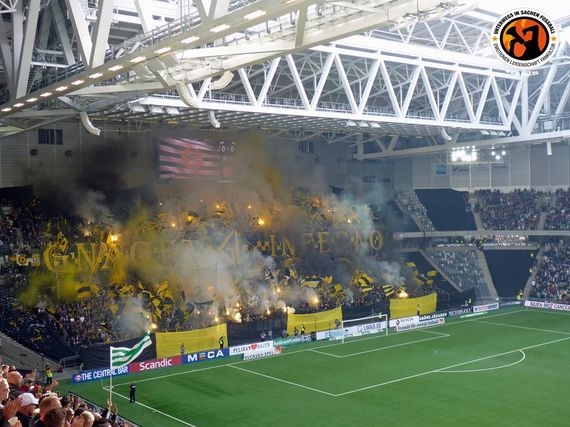 Chaos-Intro der AIK-Fans.<br />Bild: Unterwegs in Sachen Fussball – www.uisf.de“><figcaption>Chaos-Intro der AIK-Fans.<br />Bild: Unterwegs in Sachen Fussball – www.uisf.de</figcaption></figure>
            </div>

                    </article>

                <section class=